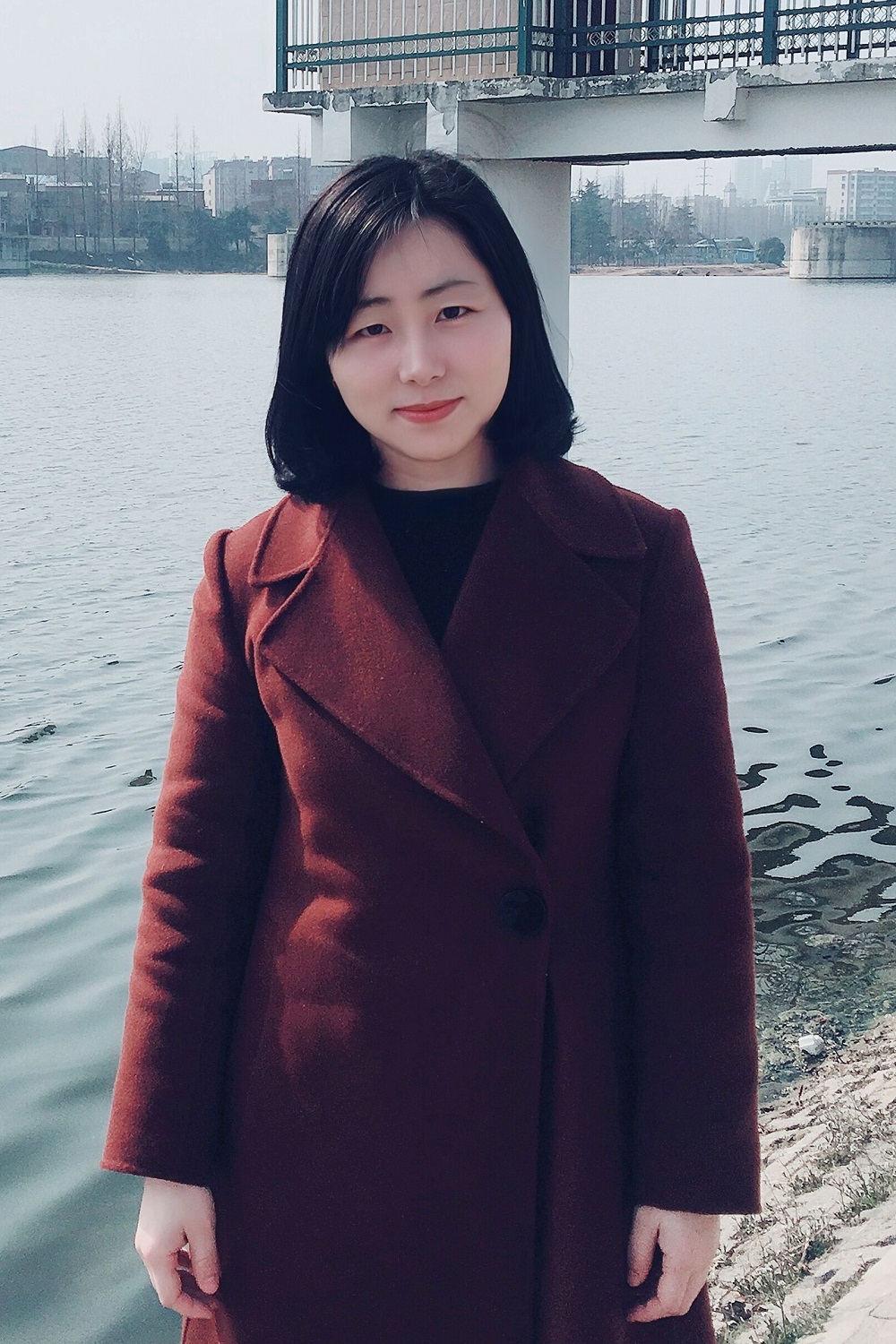 李艷.JPG